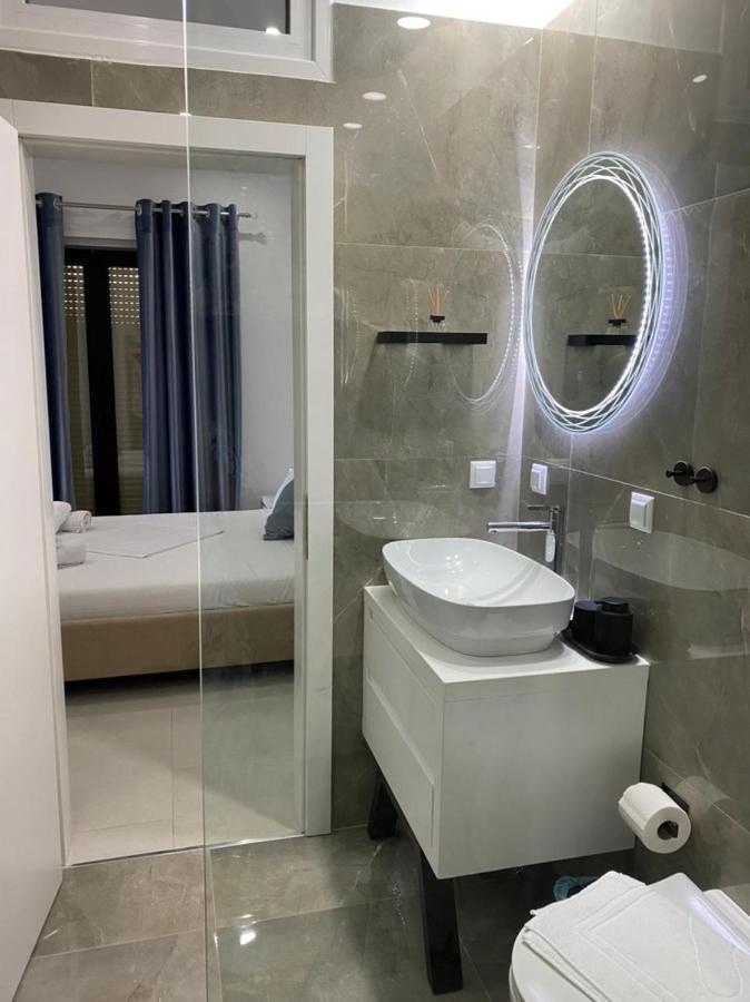 Apartment Artemis Himare Buitenkant foto