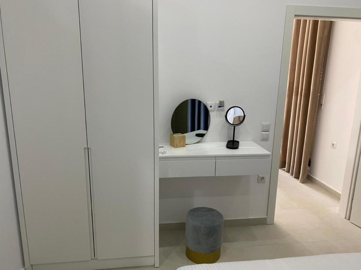 Apartment Artemis Himare Buitenkant foto