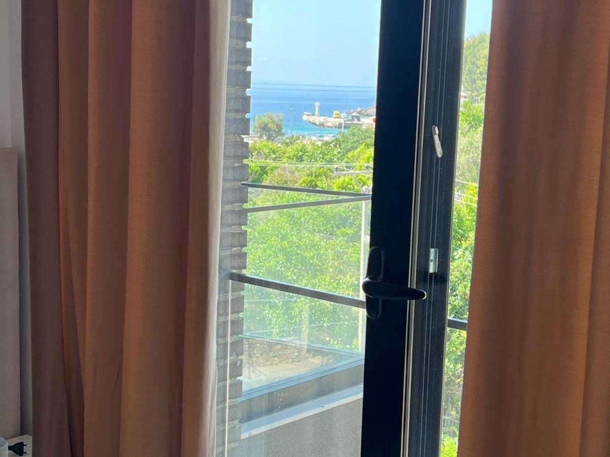 Apartment Artemis Himare Buitenkant foto