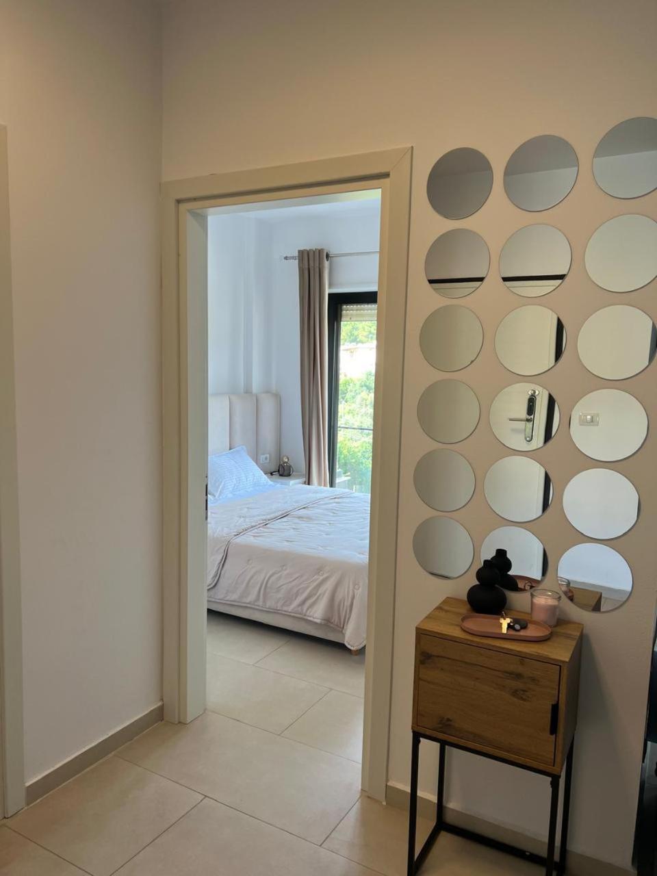 Apartment Artemis Himare Buitenkant foto