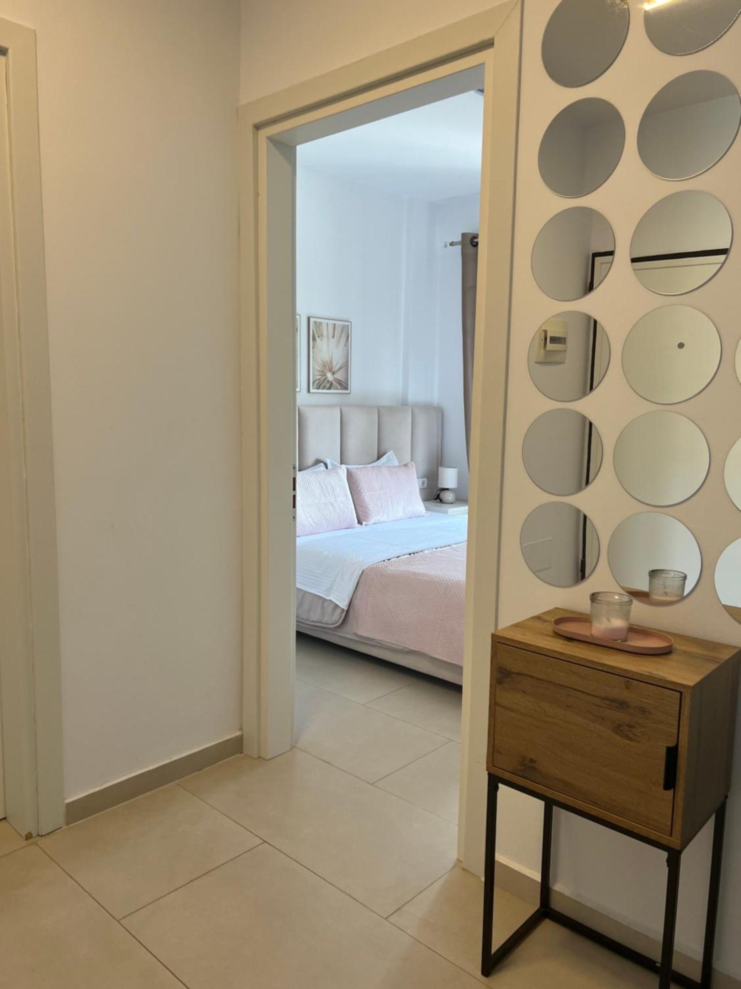 Apartment Artemis Himare Buitenkant foto
