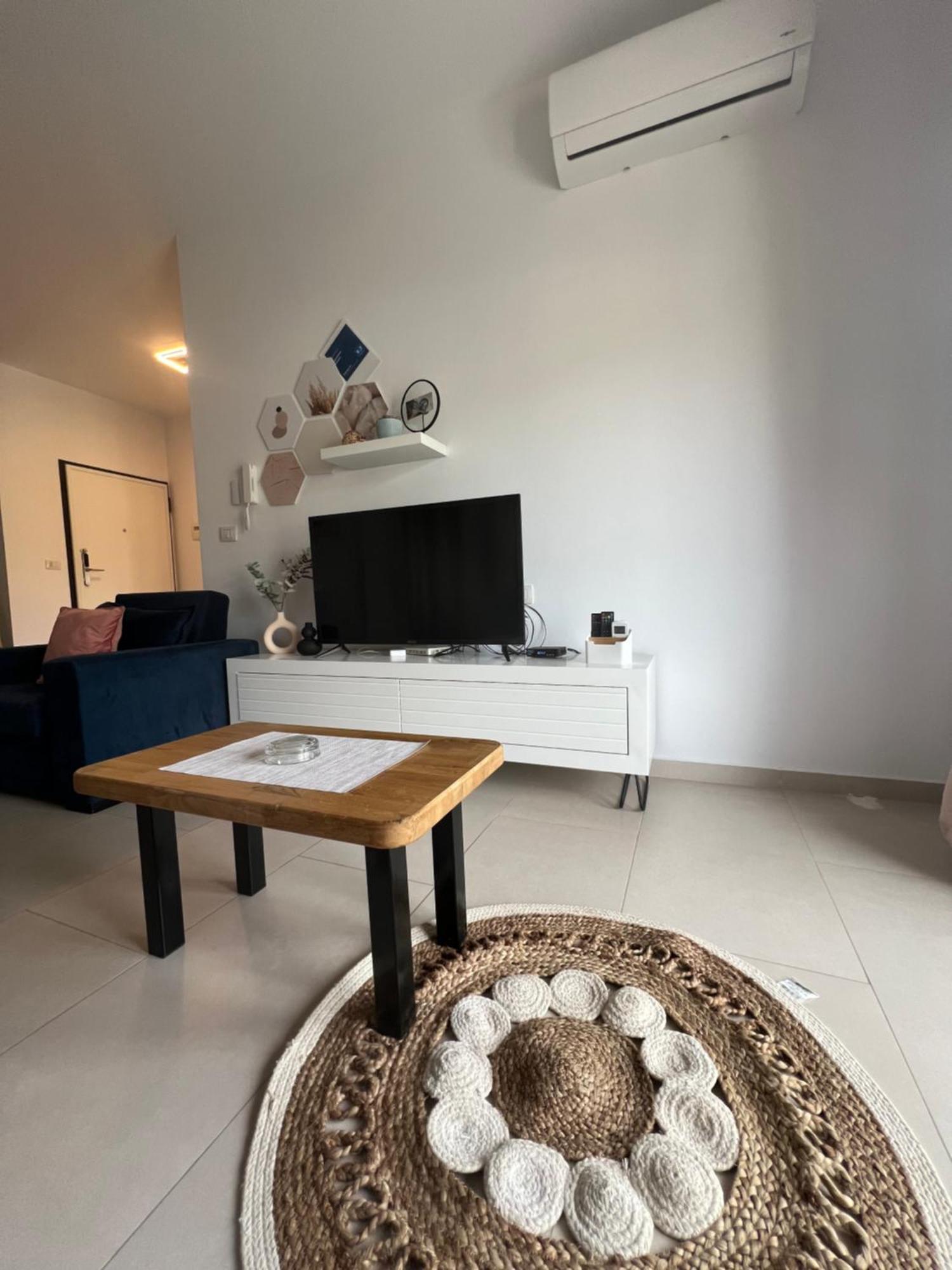 Apartment Artemis Himare Buitenkant foto
