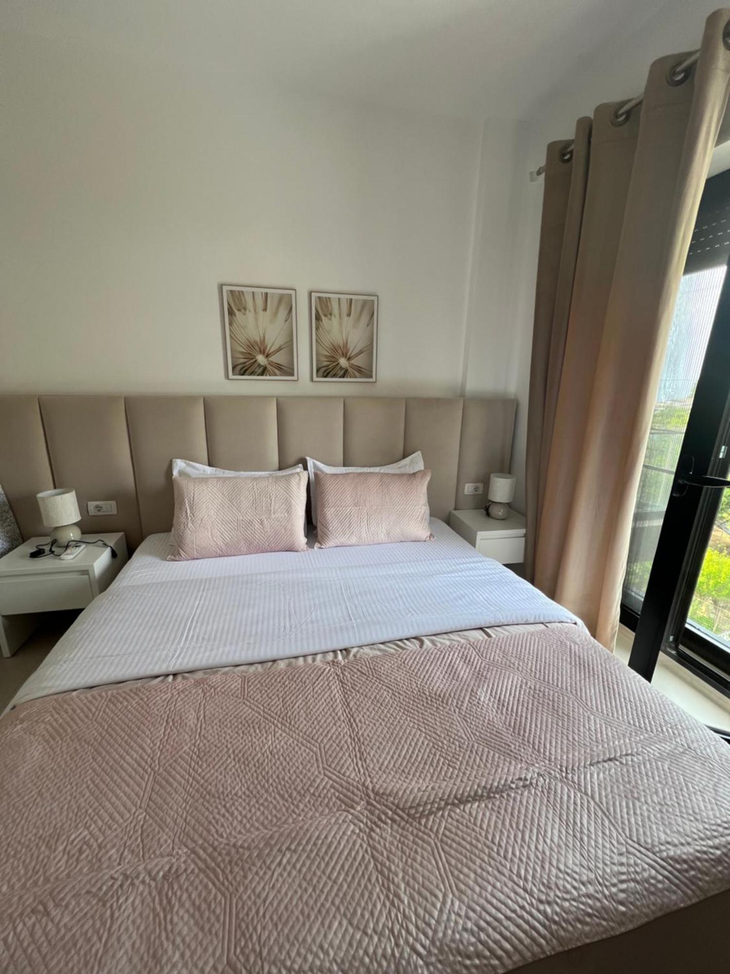 Apartment Artemis Himare Buitenkant foto